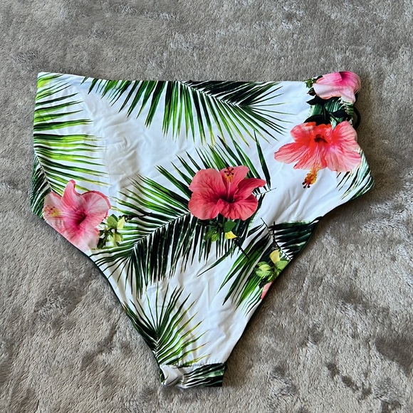 reversible bikini high rise bottoms - Picture 2 of 4